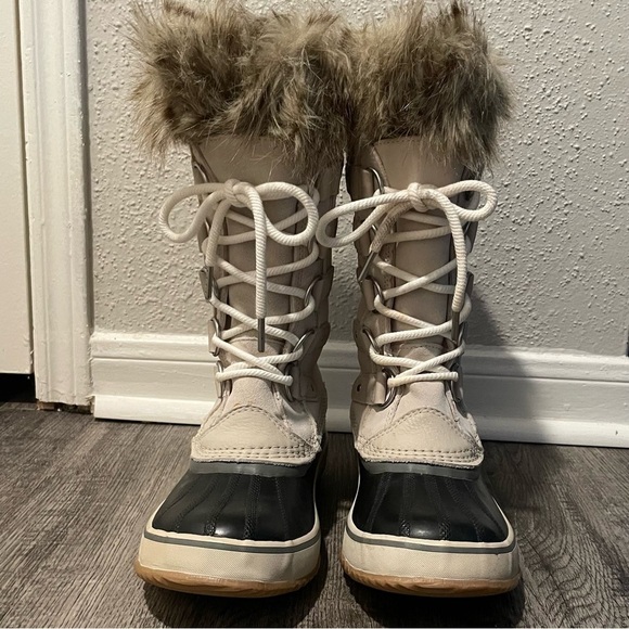 Sorel Joan of Arctic Faux Fur Waterproof Snow Boot - Picture 10 of 12